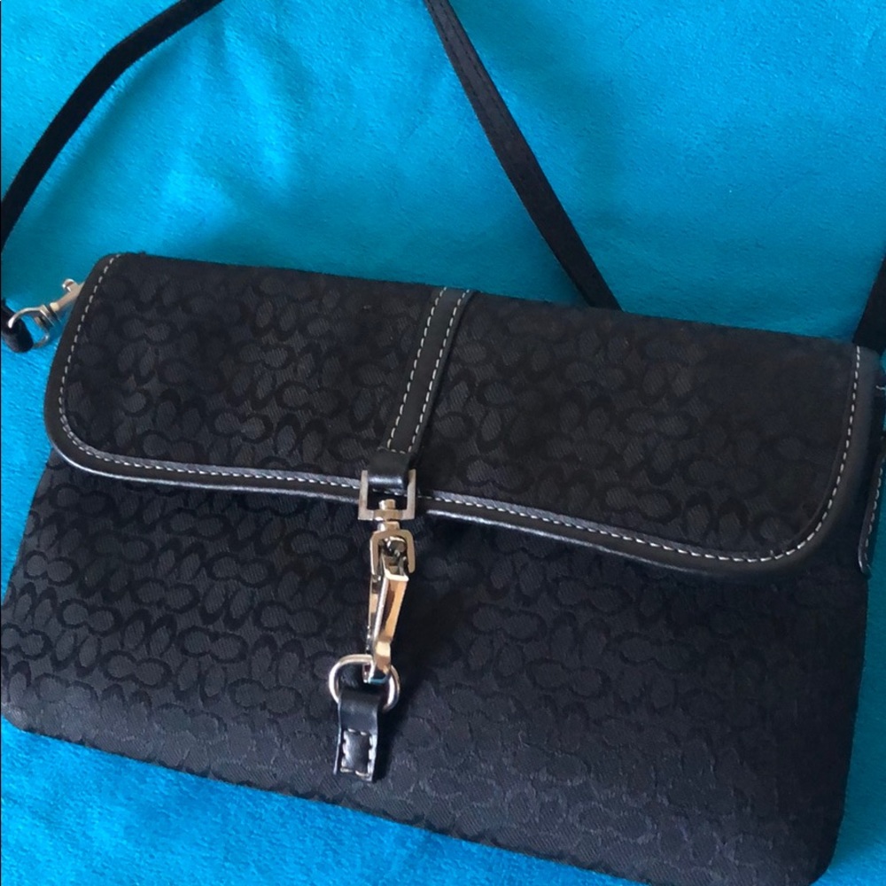 Coach Signature authentic handbag